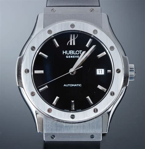 le hublot ou l'hublot|le hublot translation in English .